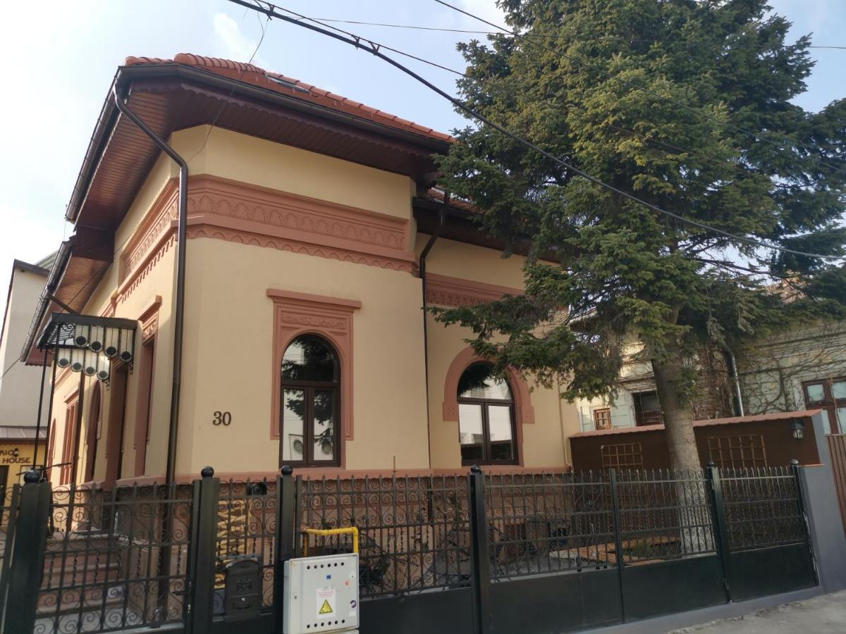 Ferienwohnung Erbario House Bukarest Exterior foto